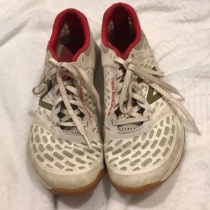Women’s  new balance minimum running shoe 9